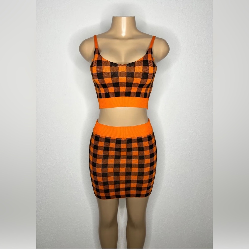 2 Pieces Set Women Outfit Orange and Black Pencil Skirt and Crop Top Size Small